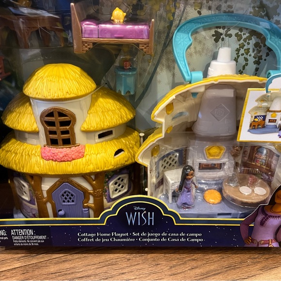 Disney’s Wish Cottage Home Playset - Picture 2 of 4